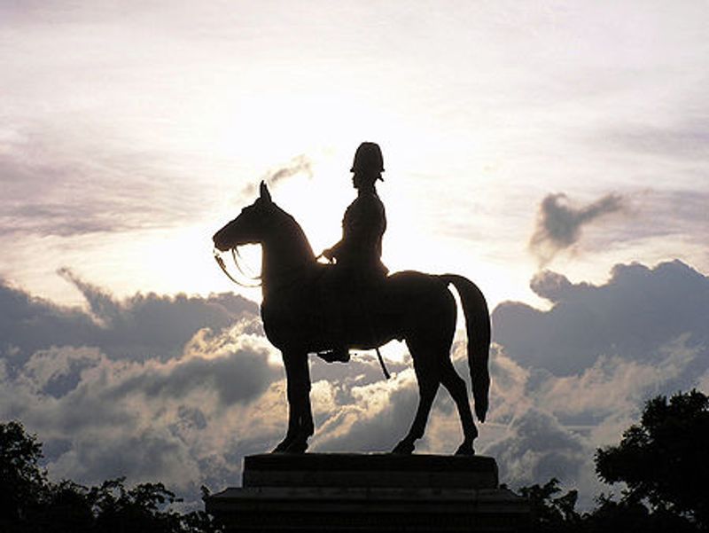 พระคาถาบูชาพระปิยมหาราช