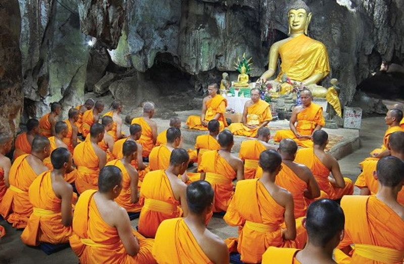 บทสวดสัมพุทเธ